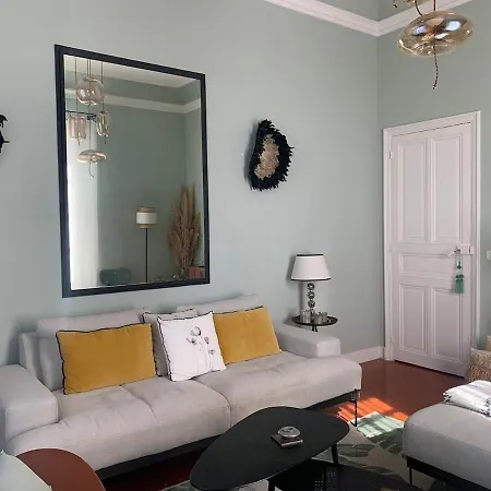 Vue Exceptionnelle Dans Chateau * Sausset-les-Pins